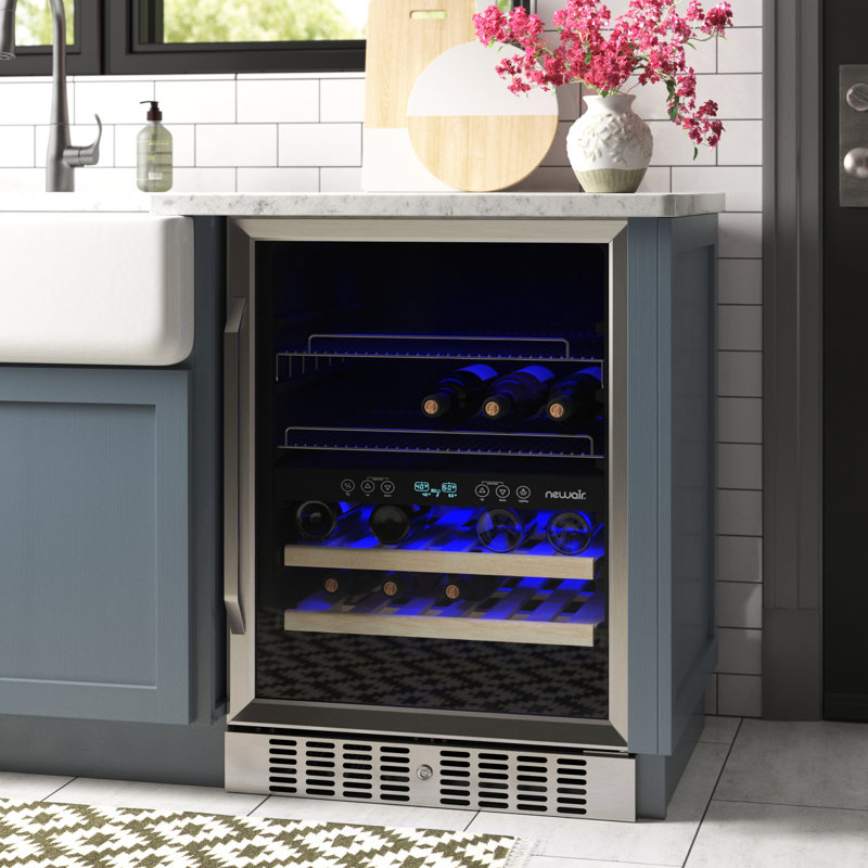 NewAir 20 Bottle Dual Zone Freestanding/BuiltIn Wine and Beverage